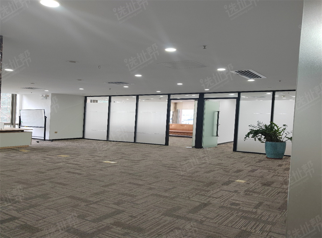 五条地铁线 新楼 大小面积可以组合 开发商直租
