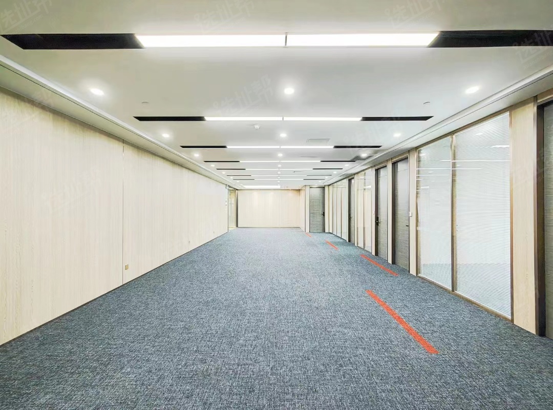 市民中心东  5+1格局    莲花山景观 