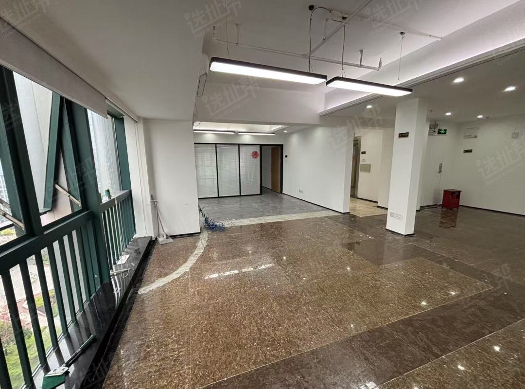 车公庙地铁口，盛唐商务大厦西座161平，精装，租120元/平