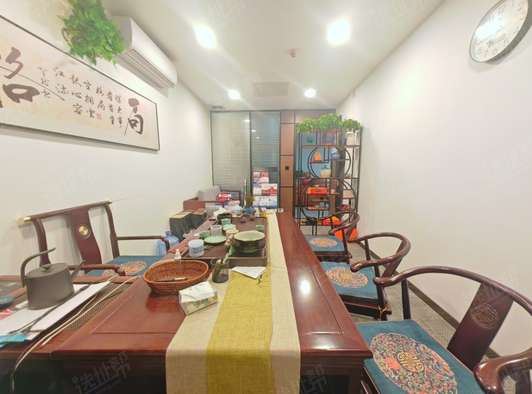 48m² 泰然工业区210栋东座 高层特价急租 可备案 