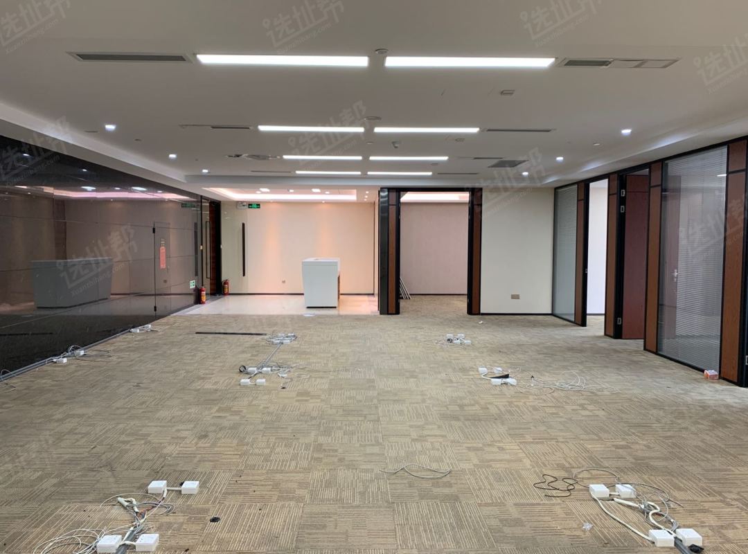 市民中心旁精装办公室出租
