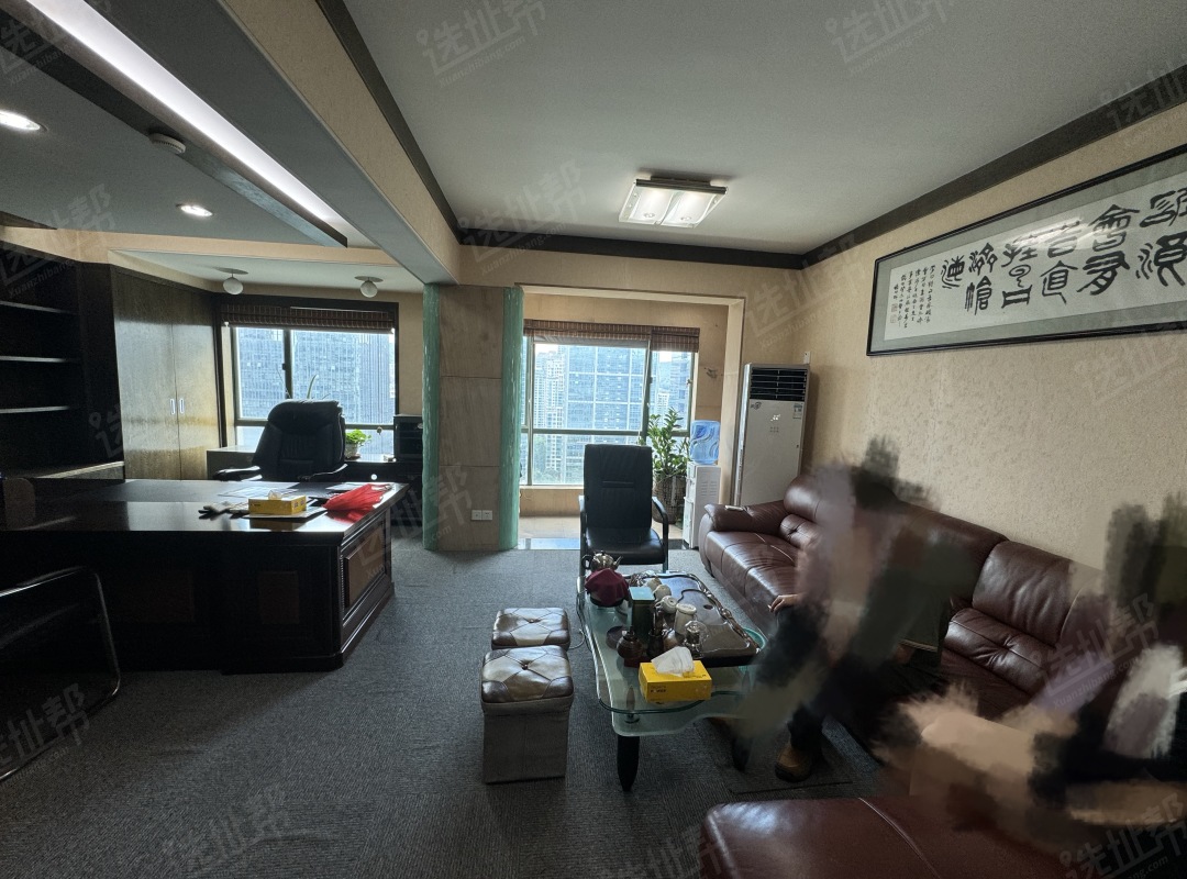 车公庙地铁口，精装写字楼，90平2+1，8000/月
