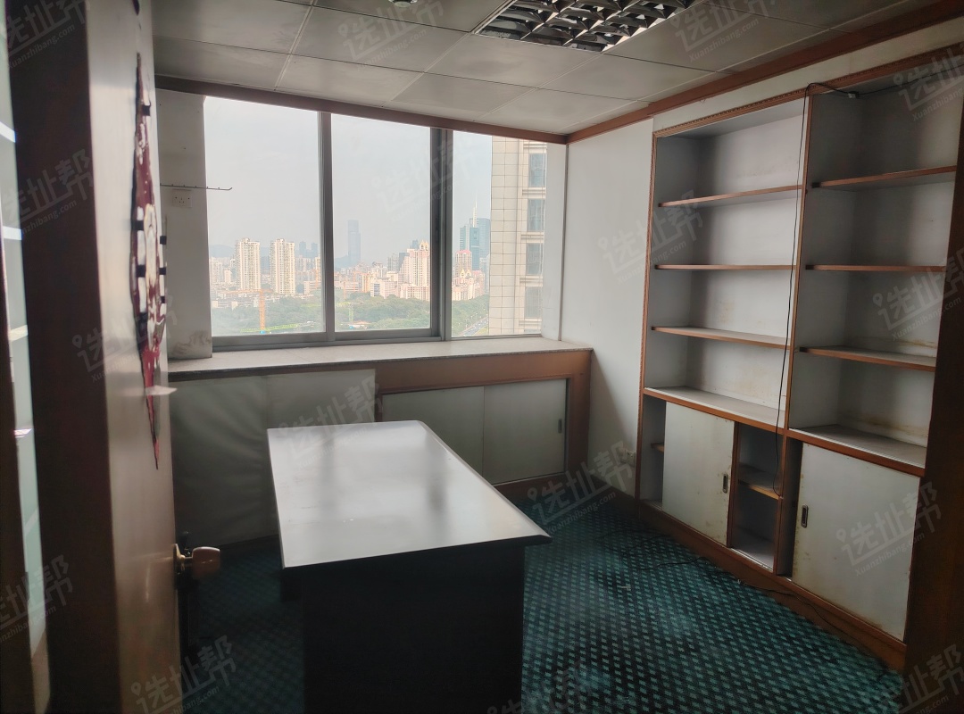 车公庙深南大道首排，创展中心72平，租90元/平，一手直租