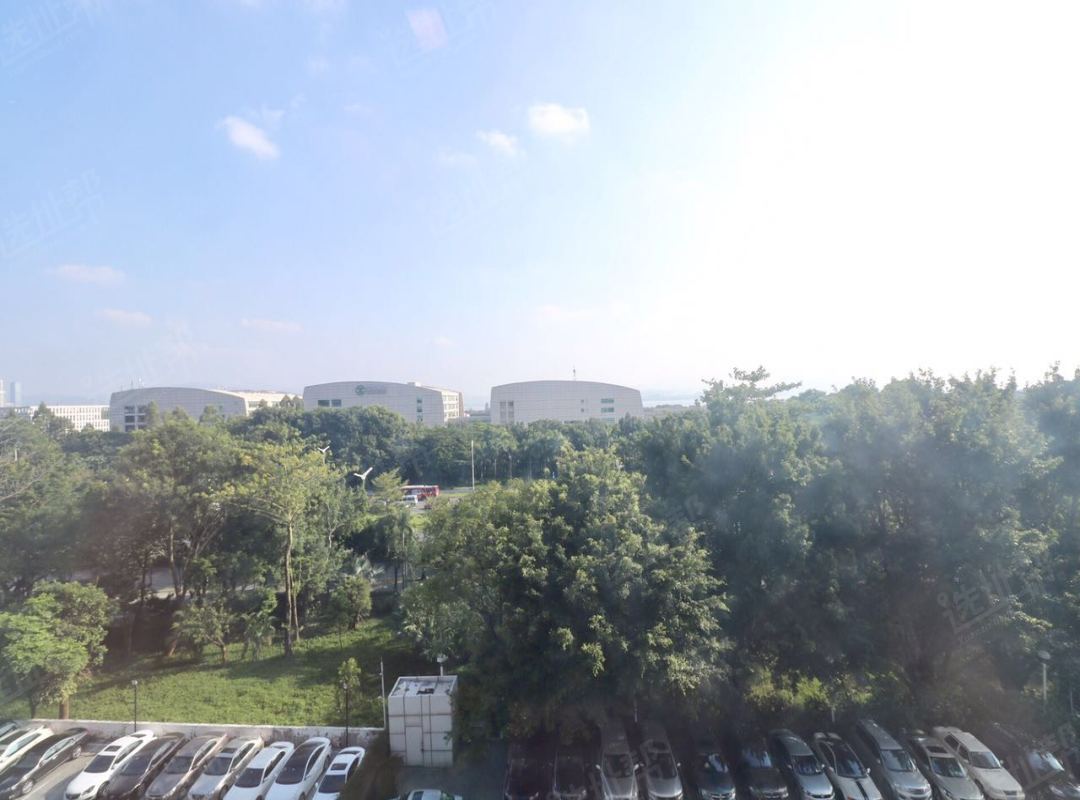 竹子林地铁口纯写字楼，敦煌大厦338平，正南向，彩光好