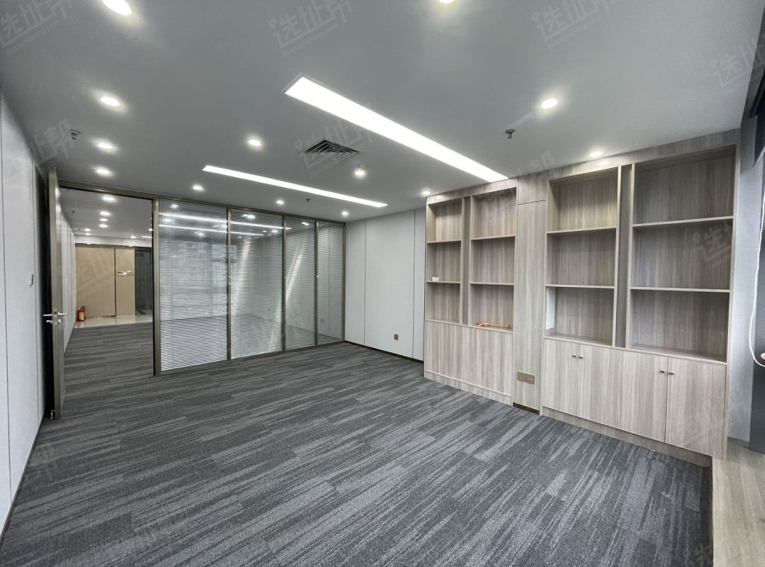 车公庙地铁口，全落地窗精装修，看海景