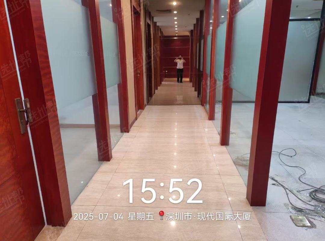 会展中心双地铁口，现代国际大厦247平，精装修，一手直租福田区福田中心区图片