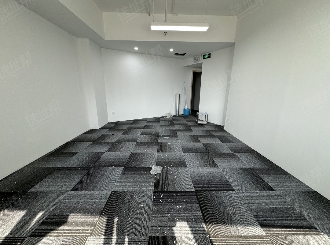 车公庙地铁口精装工作室，创展中心46平米，全新装修福田区车公庙图片