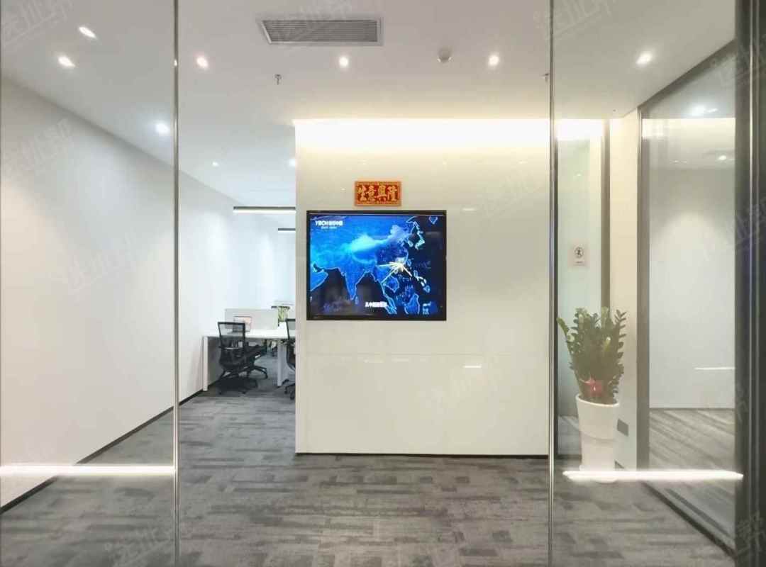 西丽天珑大厦特价出租，3+1精装