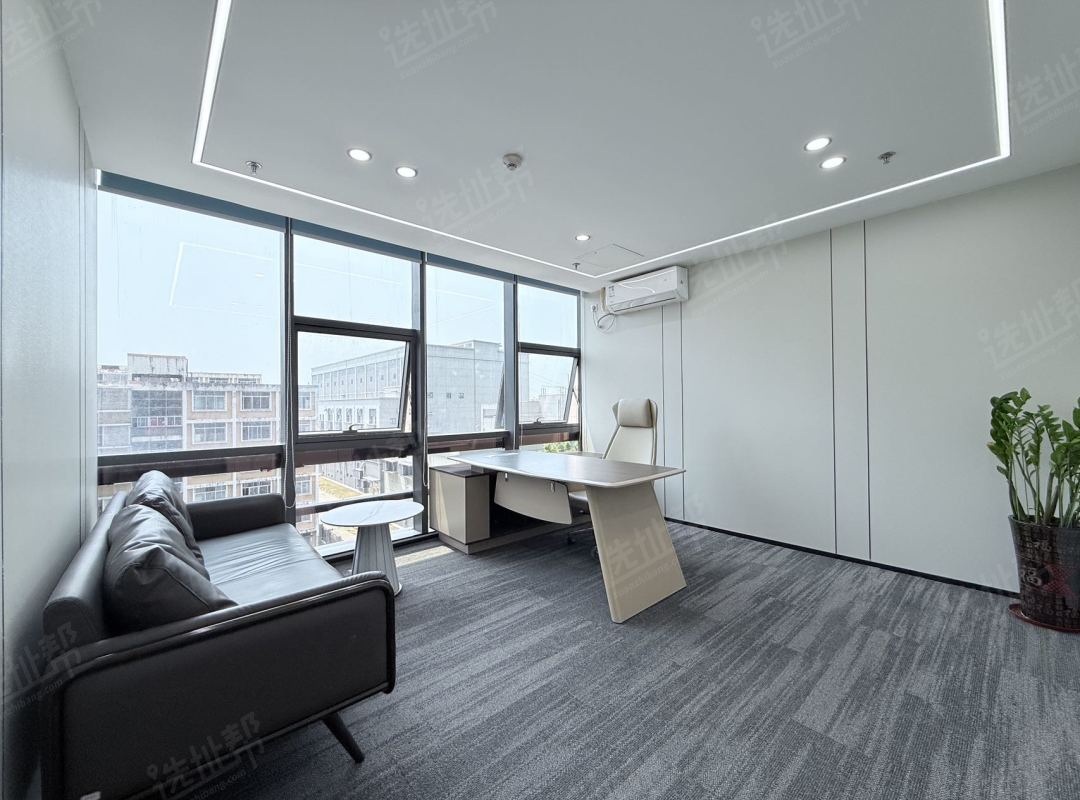 车公庙地铁口  金运世纪大厦新出2+1户型 精装带办公家具