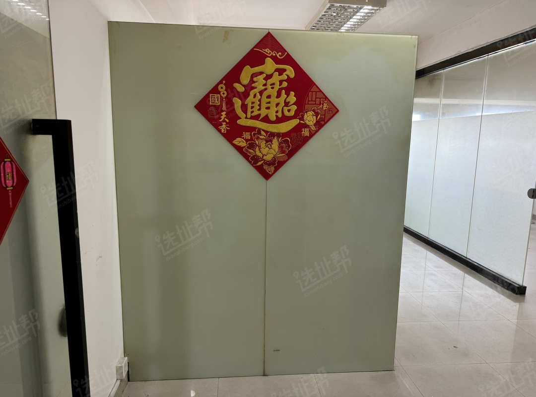 盛唐商务大厦
业主直租
户型1＋1