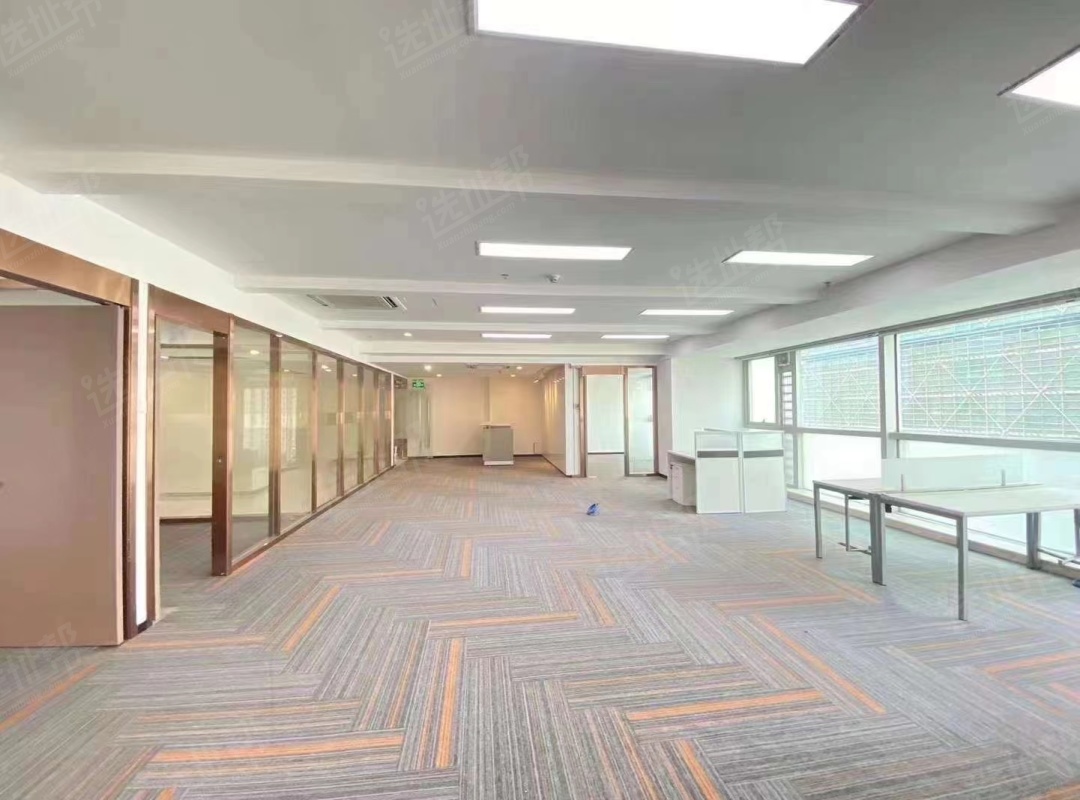 兆邦基金融大厦 整层1359平方租208每平方米精装