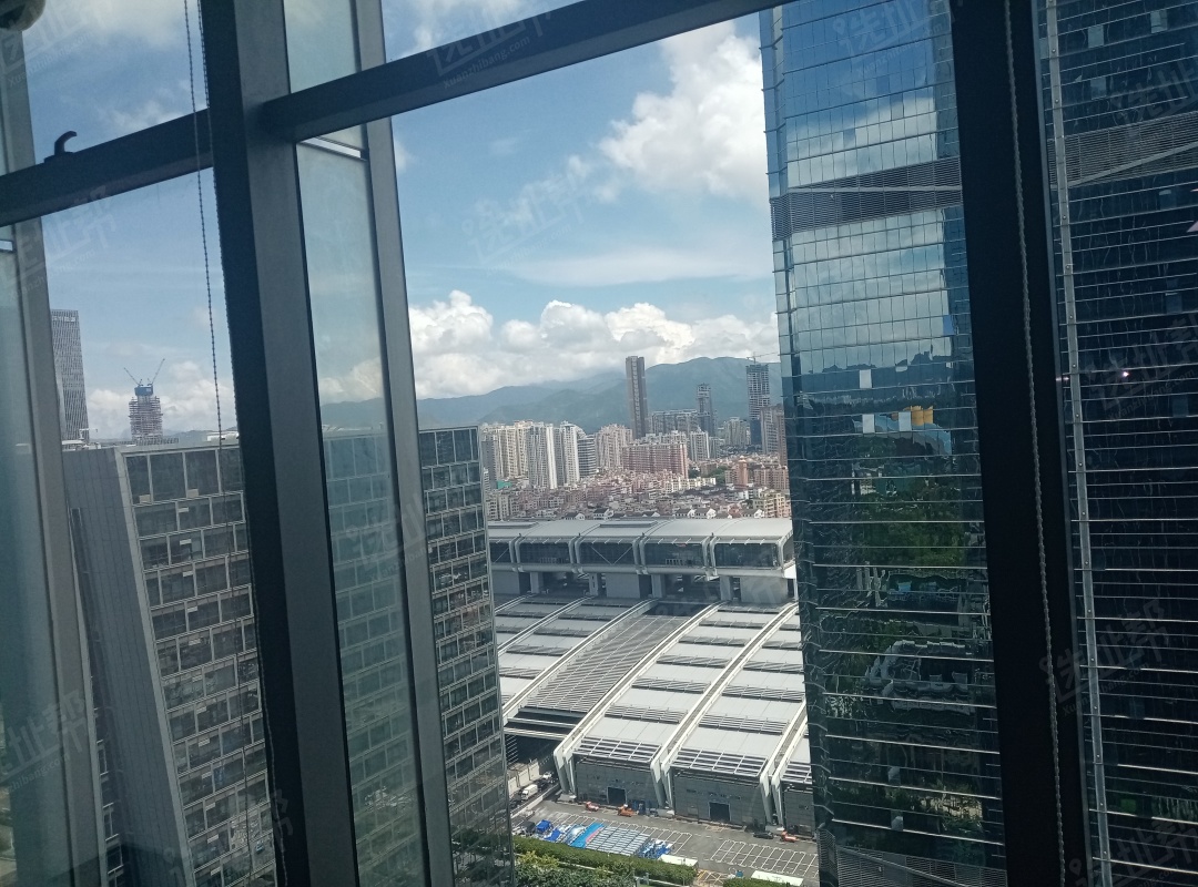 卓越时代广场高层285平，精装5+1，一手业主直租