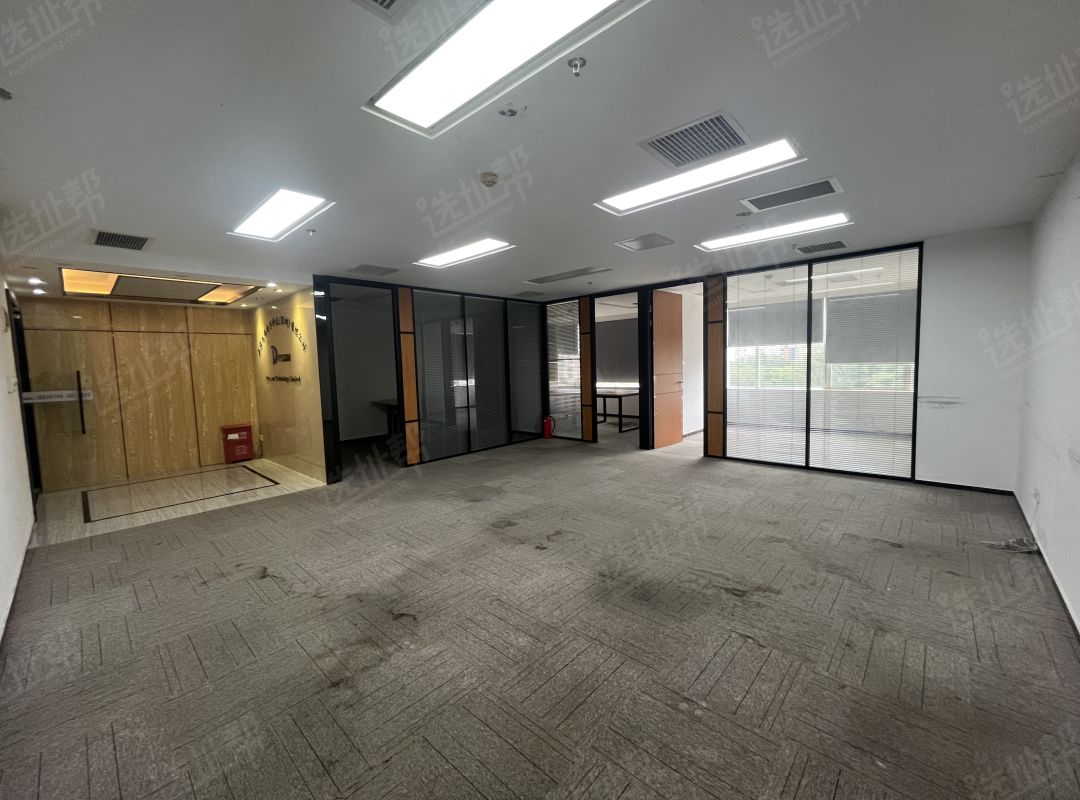 车公庙地铁口，喜年中心158平，精装修，一手直租