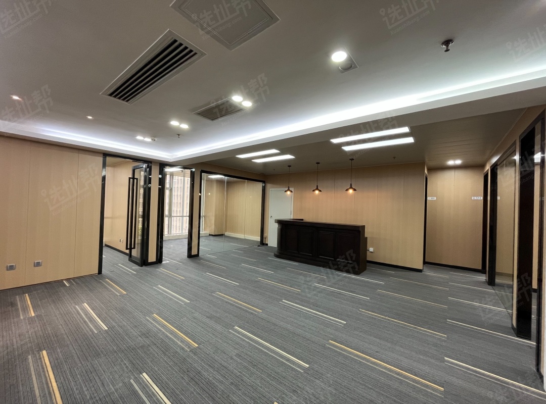 福田高铁站上盖，中心商务大厦345平，精装，138元/平