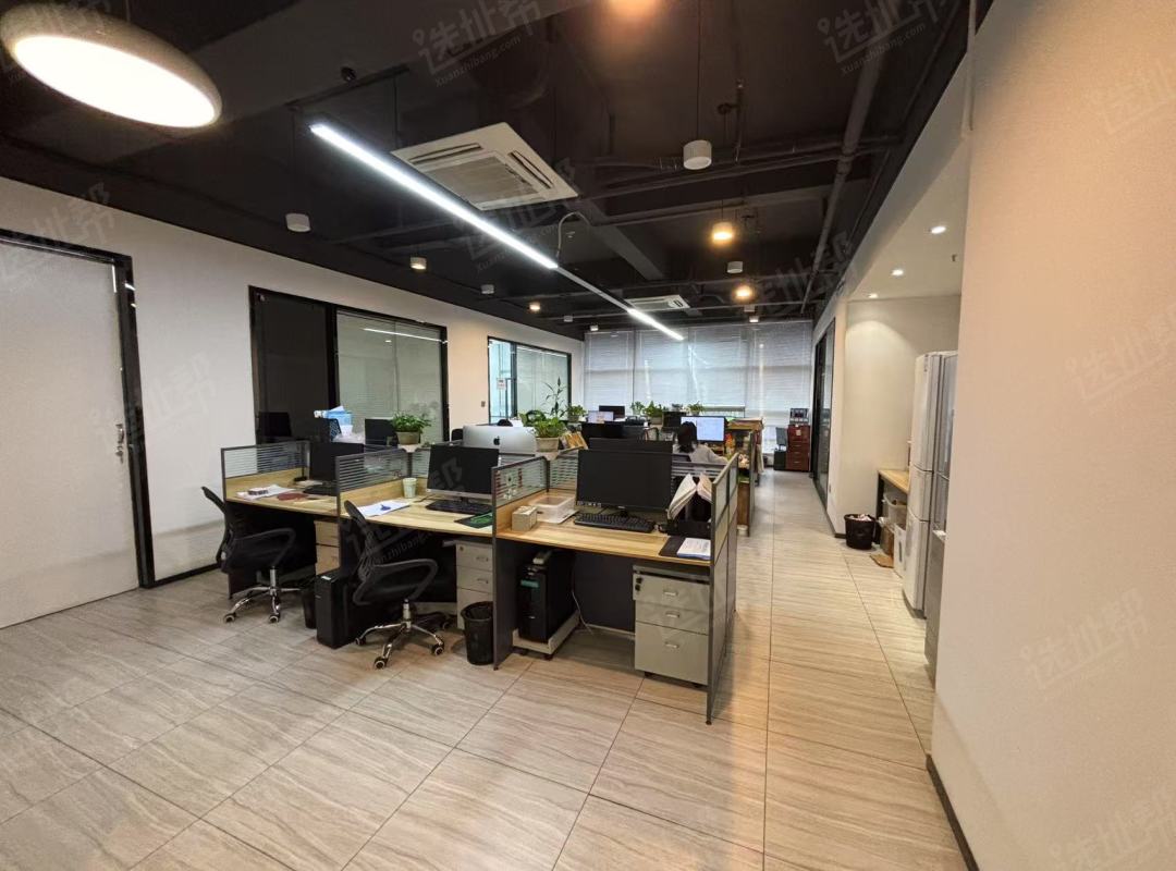 车公庙海松大厦245平转租，特价102元/平，80%实用率