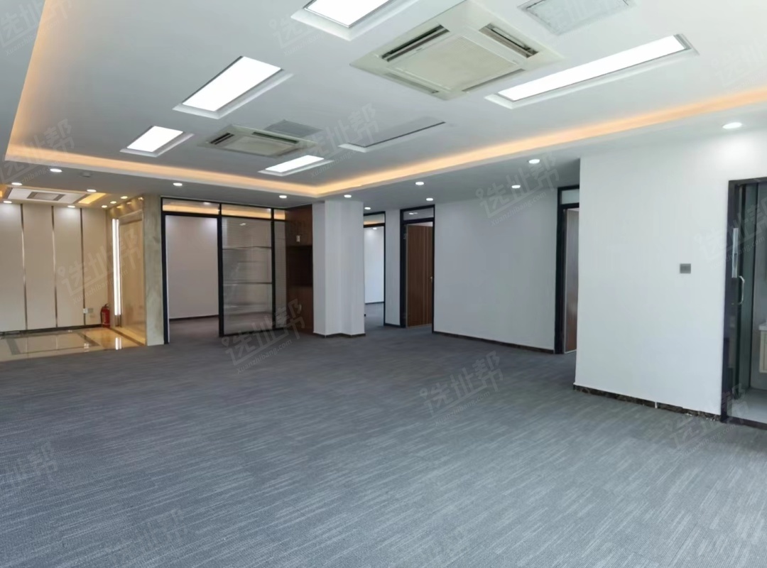 地铁口物业 方正使用率高 超低价出租