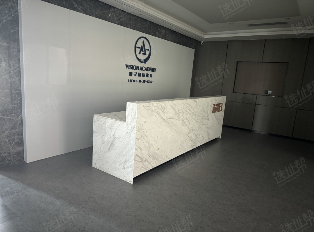 福田CBD中心区，卓越时代广场338平，精装一手直租