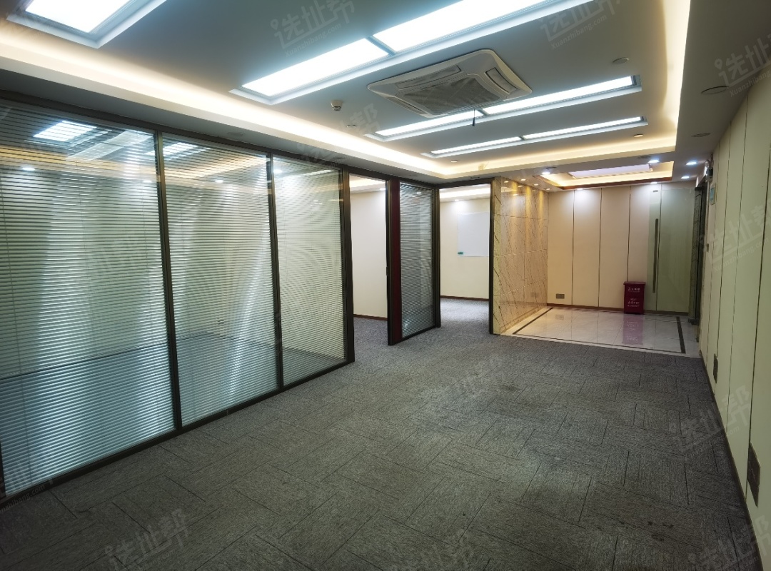 车公庙深南大道首排，英龙展业大厦189平，精装3+1，一手