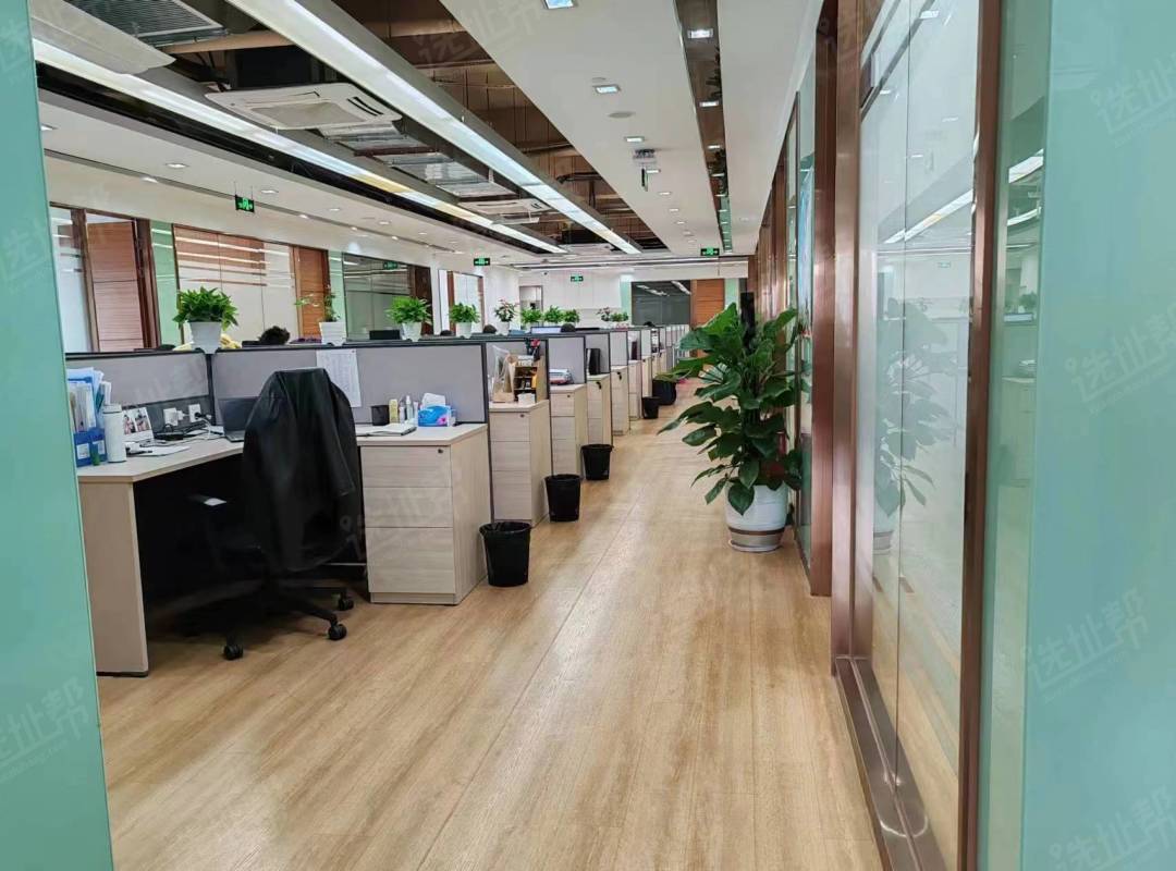 泰然大厦整层物业 1090平售价4.0万各付 豪华装修。