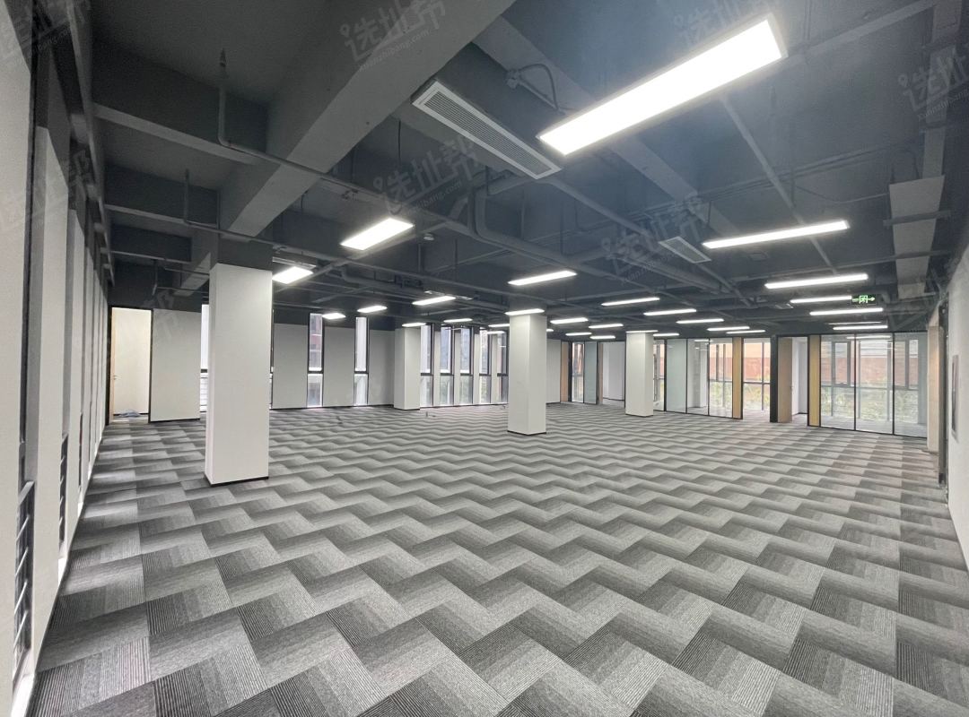 开发商直租 626平精装 双面采光 高实用率 即租即用