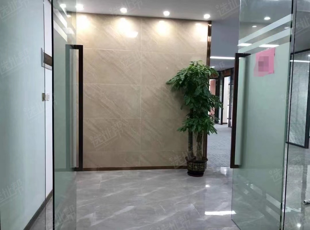上梅林 深华科技园 南向 3+1格局  精装修 