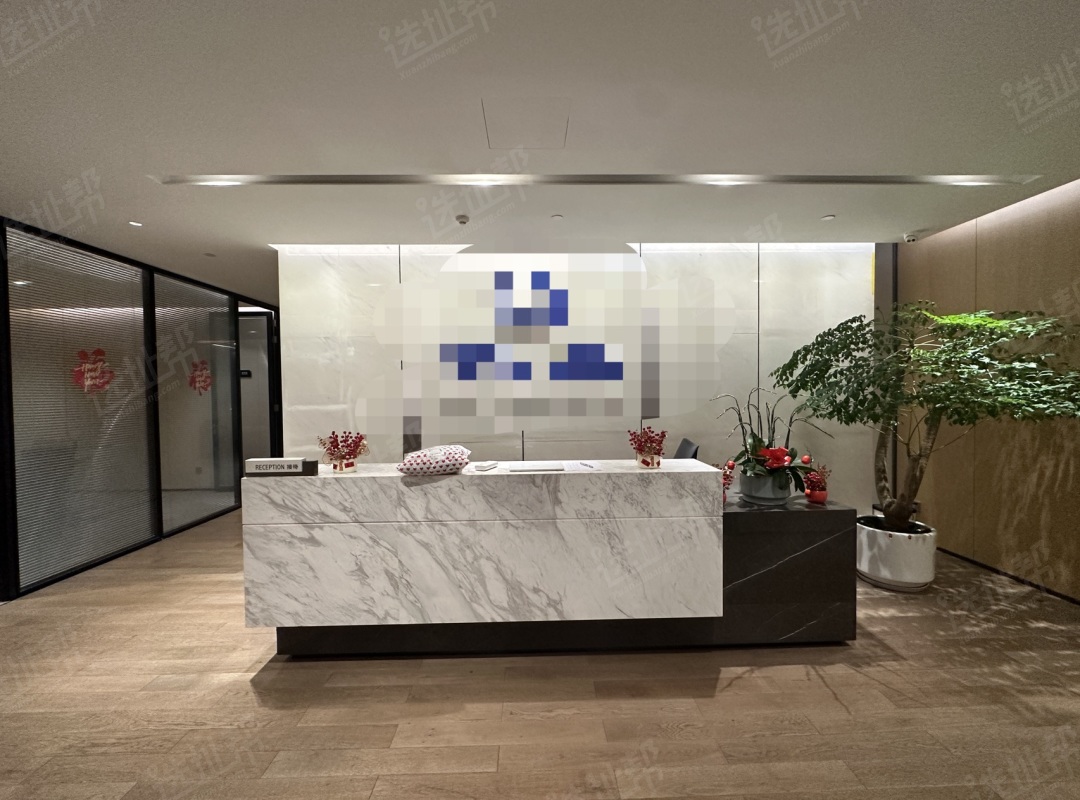 侨城坊-T3,12层整层20+1，带家具，双阳台户型