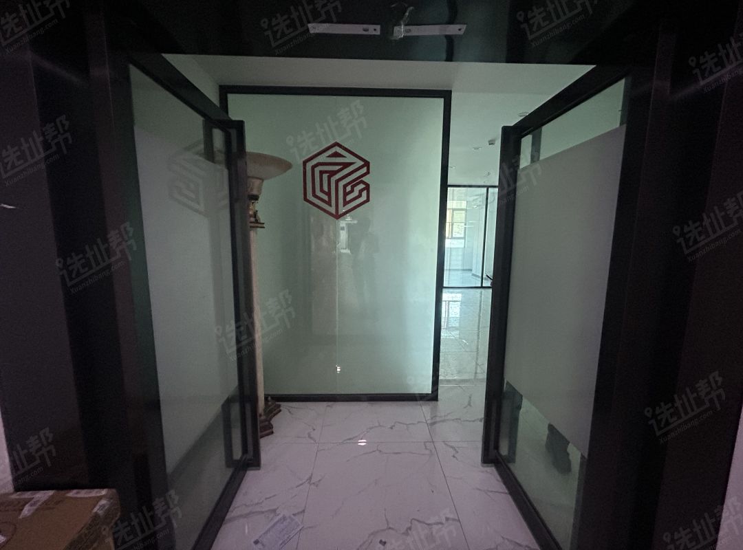 车公庙苍松大厦，98平，精装修，一手直租