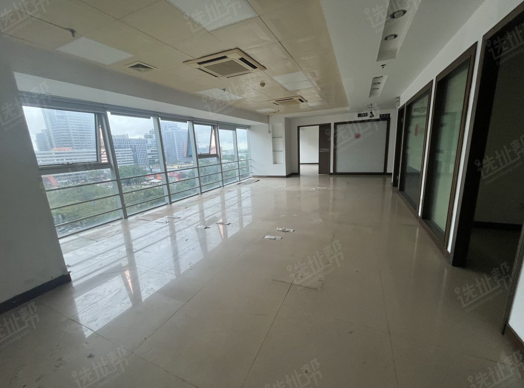 车公庙地铁口上盖，金润大厦365平，精装修，一手直租