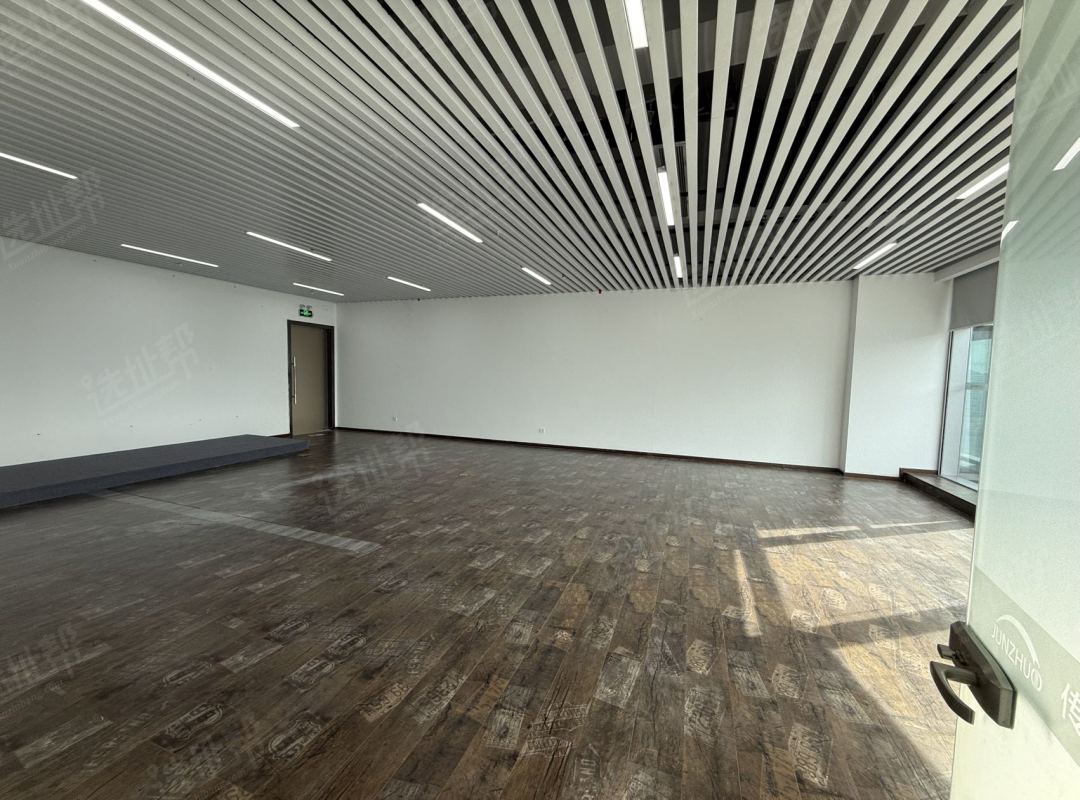 上梅林双地铁口，卓越城二期高层422平，一手直租，精装福田区梅林图片