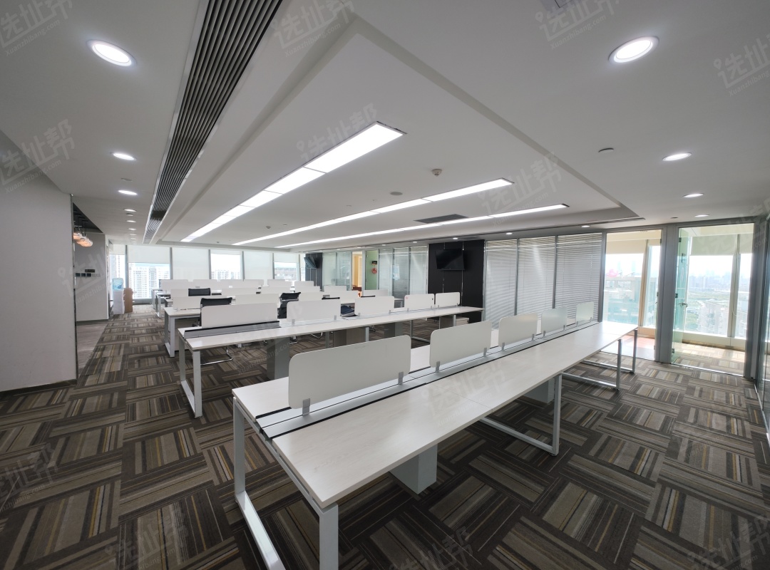 地铁口 京基滨河时代精装520㎡一手业主带家私仅租68000