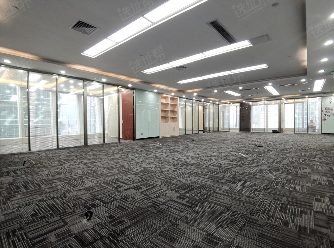 京基滨河时代 558平精装出售 电梯口门面 4地铁线直达