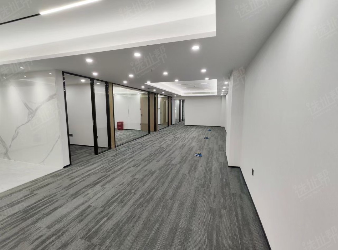 福田中心区甲级办公，联合广场319平，带装修，租80元/平