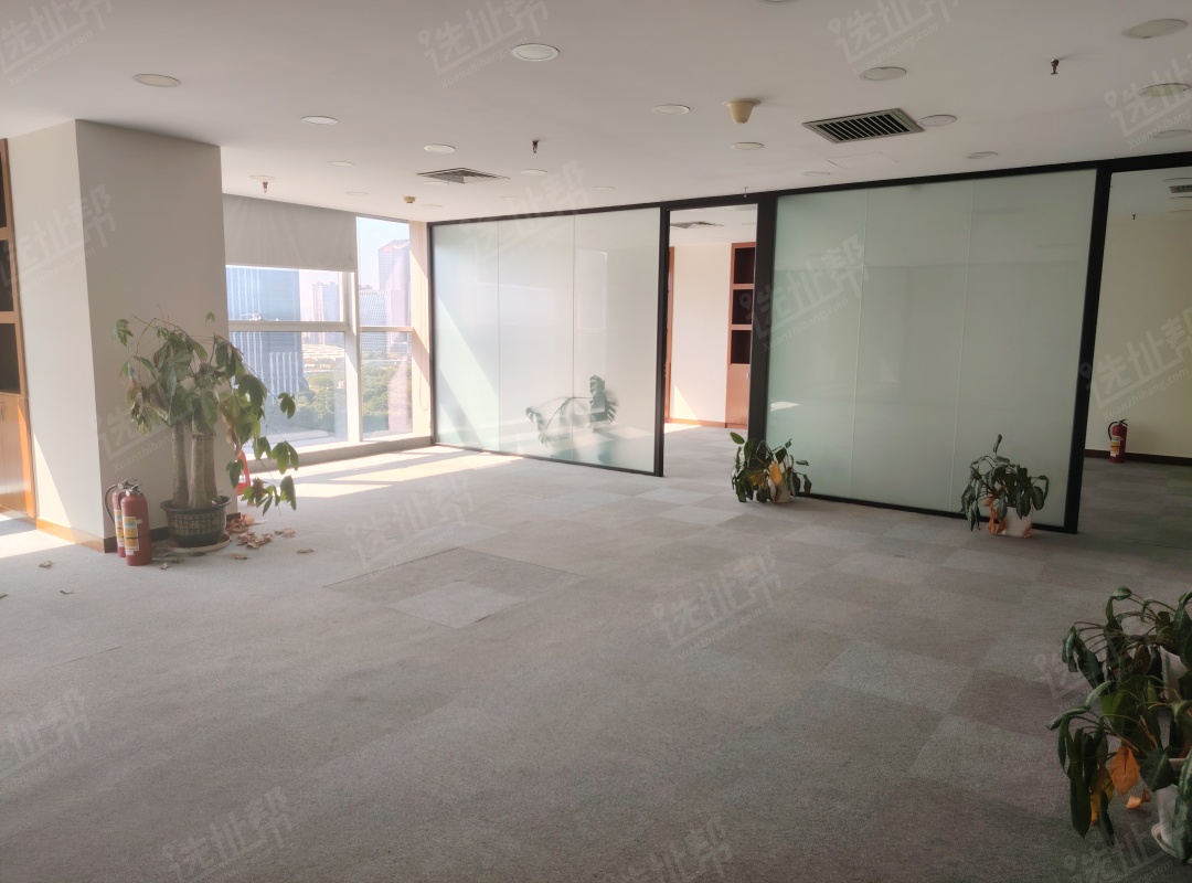 福田CBD中国凤凰大厦183平，一手直租，带装修福田区福田中心区图片
